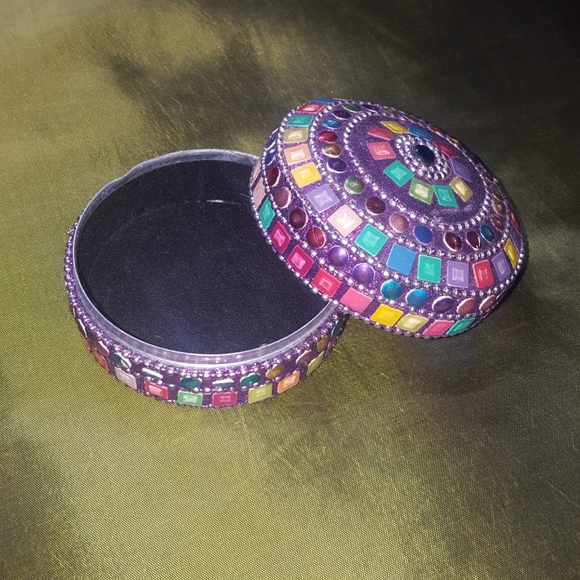 Vintage Trinket jewellery ring Box Bedazzled boho chic Kitsch Mardi Gras style - Picture 10 of 10